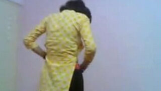 Cute desi girl ki blowjob aur chudai ki porn