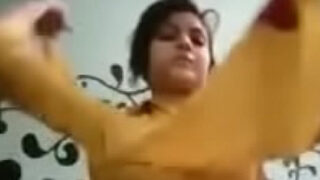 Punjabi girl nude selfie video record karti hui